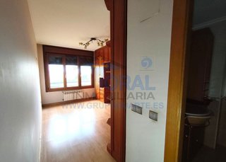Piso en venta en El Polígono en Gijón