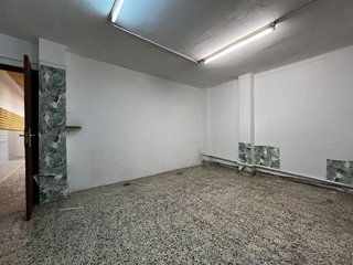 Local comercial en alquiler en Riera Alta - Llatí en Santa Coloma de Gramanet