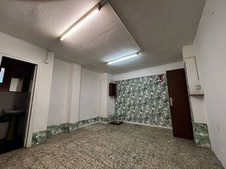 Local comercial en alquiler en Riera Alta - Llatí en Santa Coloma de Gramanet