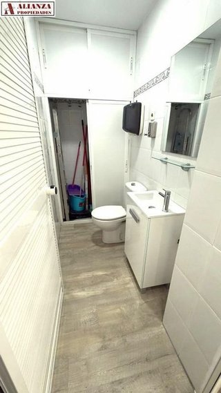 Local comercial en alquiler en La Unión - Cruz de Humilladero - Los Tilos en Málaga