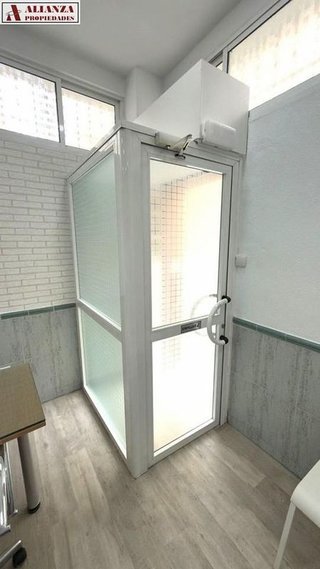 Local comercial en alquiler en La Unión - Cruz de Humilladero - Los Tilos en Málaga