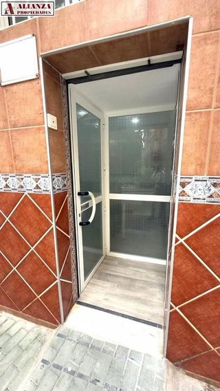 Local comercial en alquiler en La Unión - Cruz de Humilladero - Los Tilos en Málaga