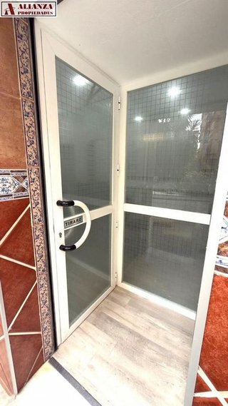 Local comercial en alquiler en La Unión - Cruz de Humilladero - Los Tilos en Málaga