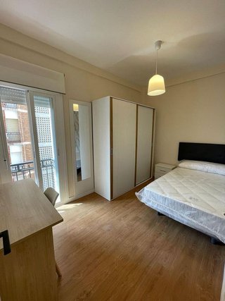 Piso en alquiler en Polígono Cartuja – La Paz en Granada