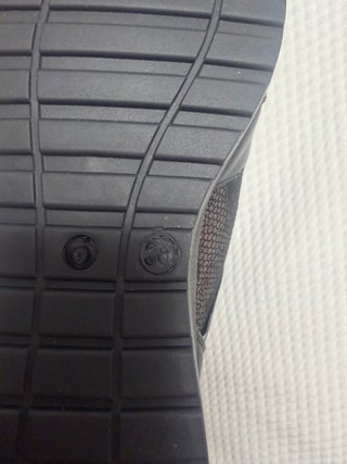 Zapatillas mujer negras y plateadas