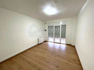 Chalet en venta en Vallirana