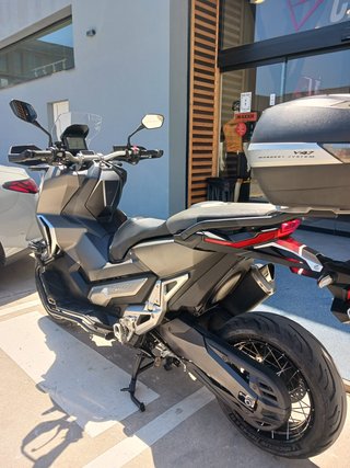 Honda X-ADV 750 Gris