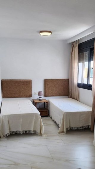 Casa adosada en alquiler en Los Naranjos - Las Brisas en Marbella