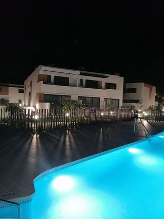 Casa adosada en alquiler en Los Naranjos - Las Brisas en Marbella