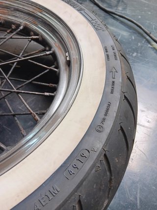 Rueda Delantera HD FLSTS