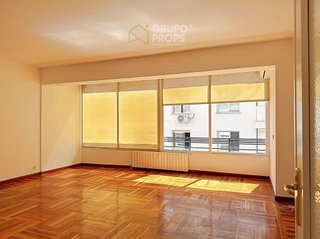Piso en alquiler en Almagro en Madrid