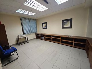 Local comercial en alquiler en Barrio de Abando en Bilbao