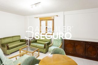 Piso en alquiler en Cobeña
