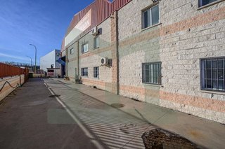 Nave industrial en venta en Griñón