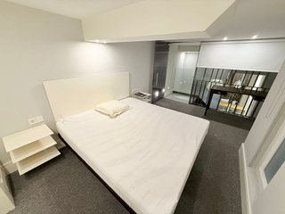 Piso en venta en Almagro en Madrid