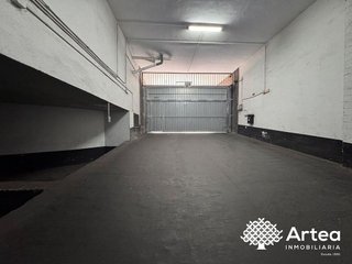 Garaje en venta en San Pedro de Deusto-La Ribera en Bilbao