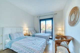 Piso en venta en Puerto de la Duquesa en Manilva