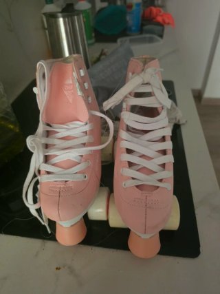 Patines rosas para niña