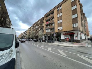 Local comercial en alquiler en Guadix