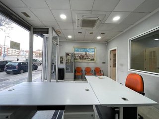 Local comercial en alquiler en Guadix