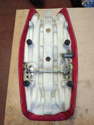 Asiento Rieju RS1