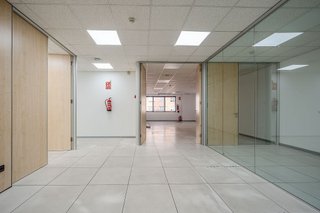 Nave industrial en venta en San Fermín en Madrid
