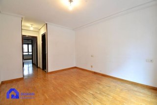 Piso en venta en Tenderina Alta - Fozaneldi en Oviedo