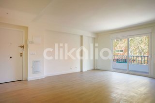 Piso en venta en Valdeacederas en Madrid
