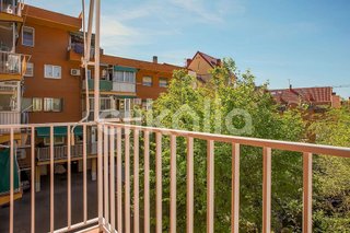Piso en venta en Valdeacederas en Madrid