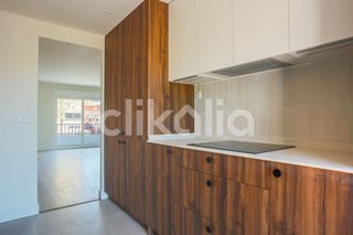 Piso en venta en Valdeacederas en Madrid