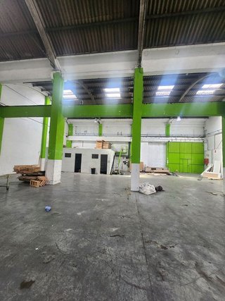Nave industrial en alquiler en Centre en Hospitalet de Llobregat, L´