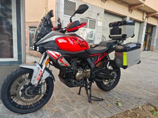 QJ Motor SRT 600SX Adventure Roja/Plata
