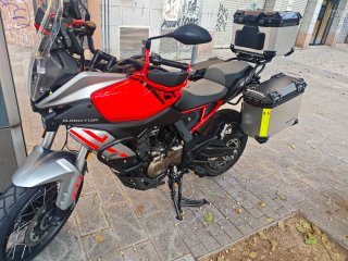 QJ Motor SRT 600SX Adventure Roja/Plata