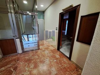 Local comercial en venta en Plaza España - Villa Pilar - Reyes Católicos - Vadillos en Burgos