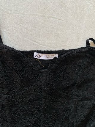 Top lencero encaje Zara