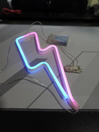 Lampada LED a forma di fulmine stile neon per decorazione gaming