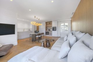 Piso en venta en Puerto Banús en Marbella
