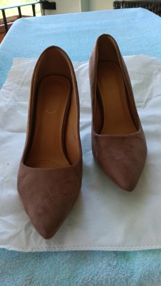 Zapatos de tacón ancho Camel
