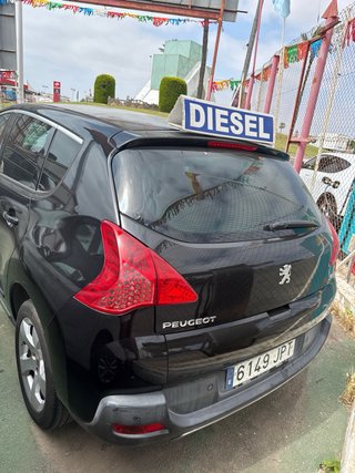 Peugeot 3008 2011
