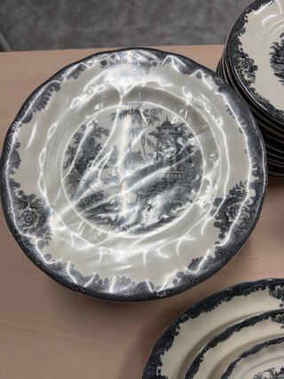 Vajilla La Cartuja Pickman Porcelana Azul y Blanca