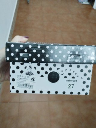 Zapatos de tacón negros para niña