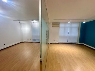 Oficina en alquiler en Puerto Chico en Santander