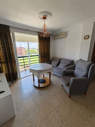 Piso en alquiler en El Plantinar - Felipe II - Tiro de Línea en Sevilla