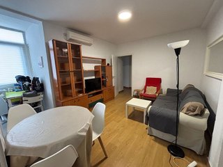 Piso en alquiler en Los Remedios en Sevilla