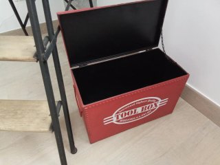 Baúl Metálico Estilo Industrial Rojo