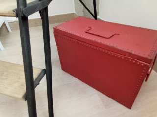 Baúl Metálico Estilo Industrial Rojo