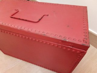Baúl Metálico Estilo Industrial Rojo
