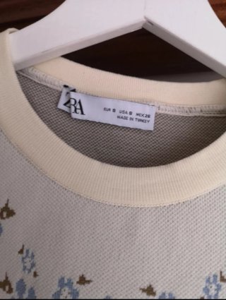 Jersey Zara flores manga abullonada Talla S