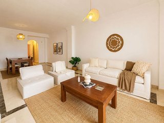 Piso en alquiler en Los Naranjos - Las Brisas en Marbella