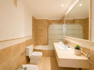 Piso en alquiler en Los Naranjos - Las Brisas en Marbella